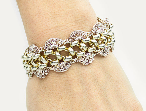 Blush Crochet Scallop Bracelet